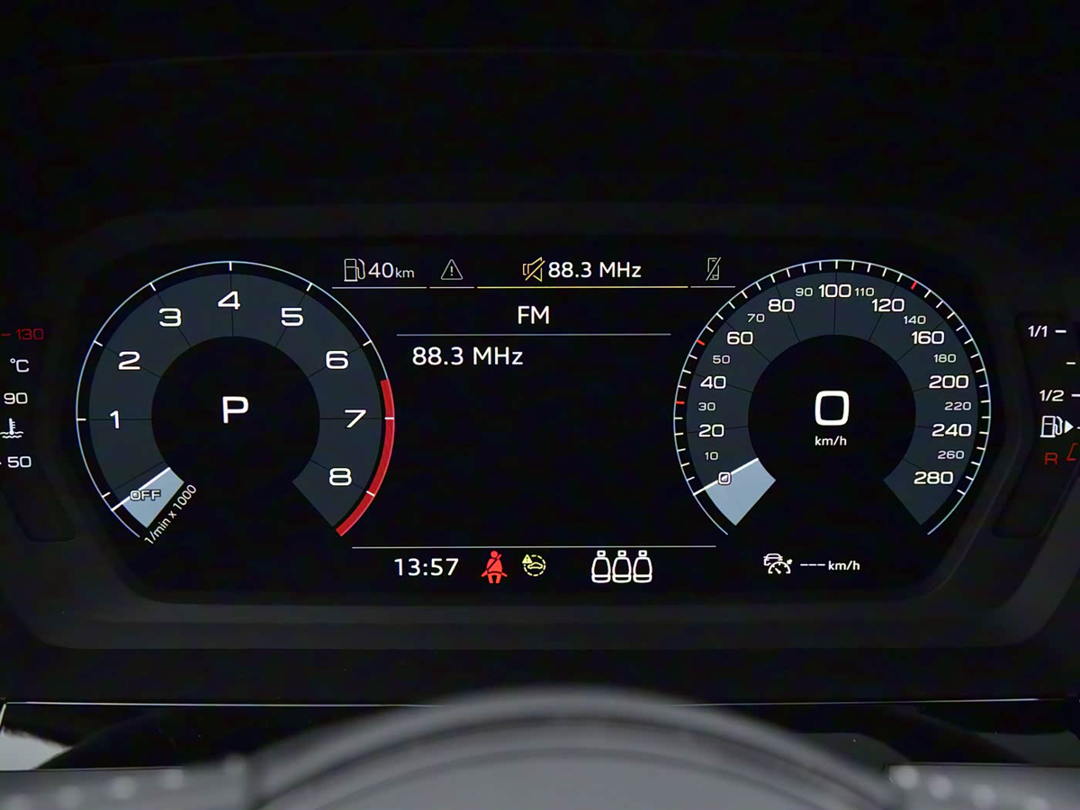 1400x1050_autohomecar__ChwFk2HhJXyAEnLEAAshfEiO32A326