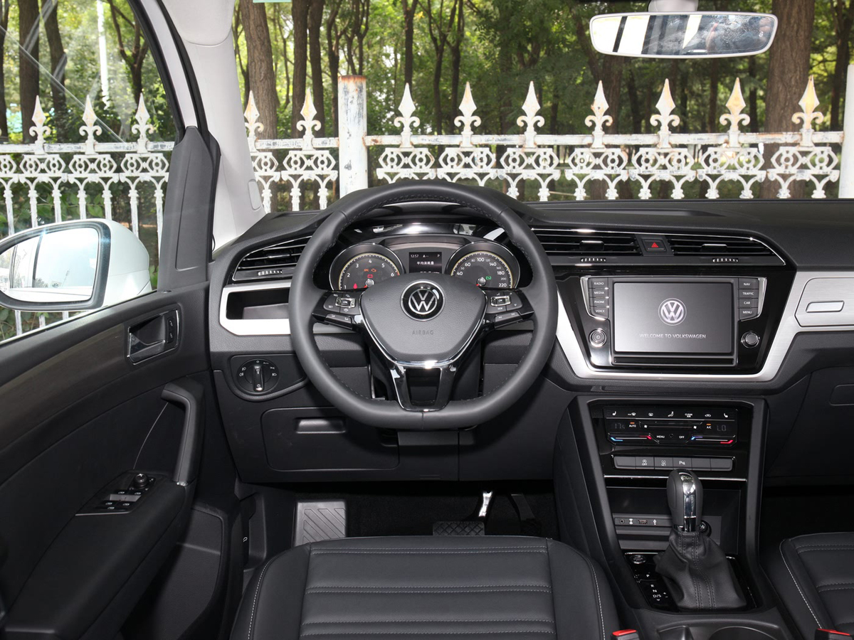 1400x1050_autohomecar__ChsE12FBXb6AFQbEABQBjEj8c7o149