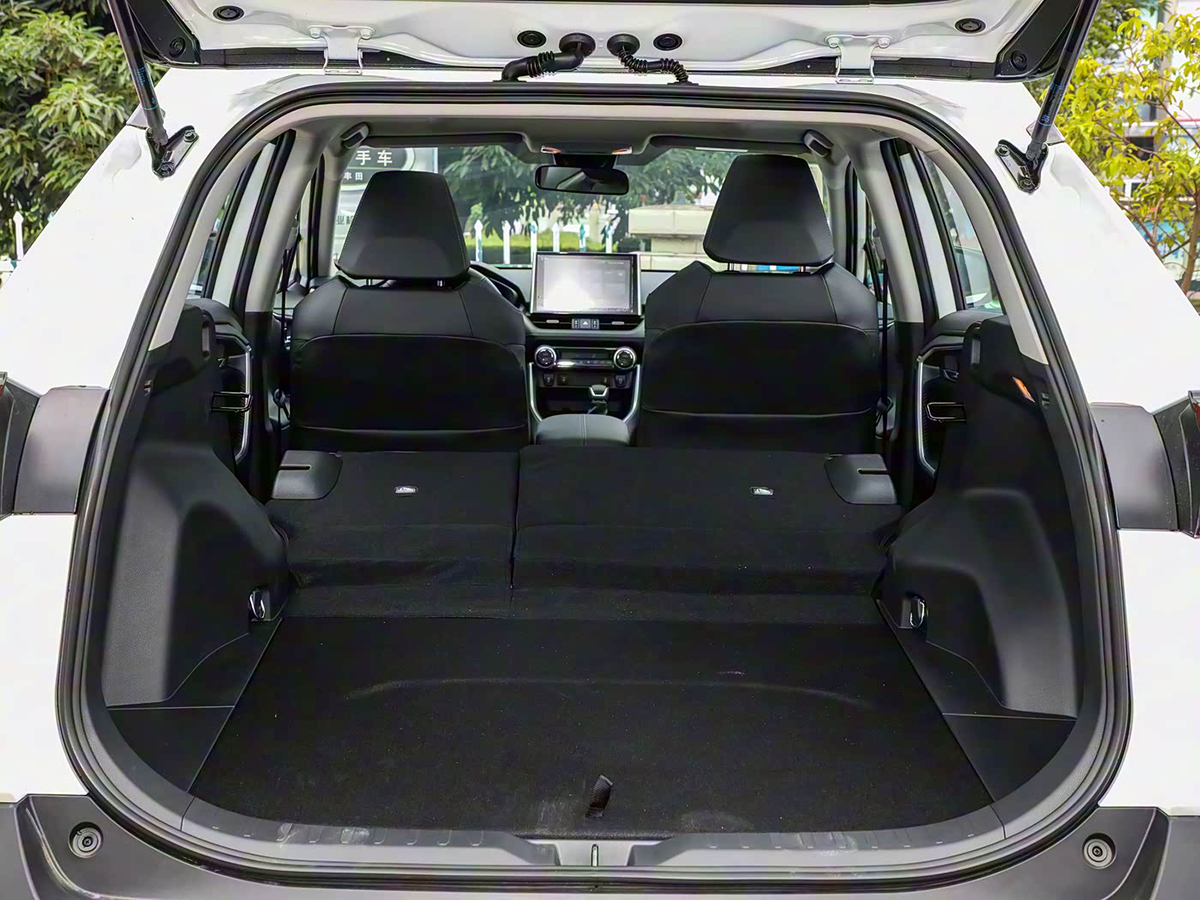 1400x1050_autohomecar__ChwFkGKwm4GANliHABKiOgF8rZg180