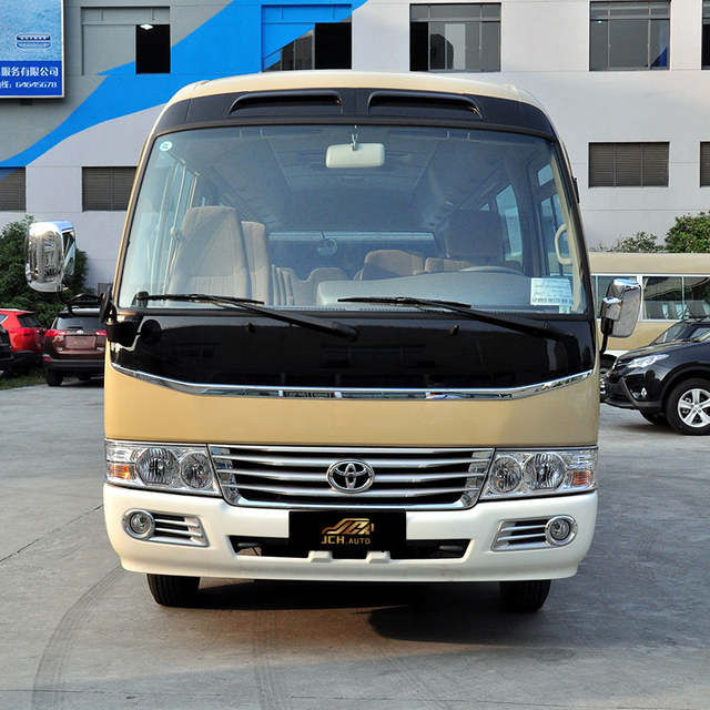 Bus Toyota Coaster 2013 d'occasion de haute qualit&eacute;, essence 4,0 L, &eacute;dition de luxe, 20 places, 6GR, passager l&eacute;ger d'occasion avec un excellent &eacute;tat de fonctionnement, voitures Toyota d'occasion &agrave; prix bon march&eacute;, livraison rapide &agrave; partir de 