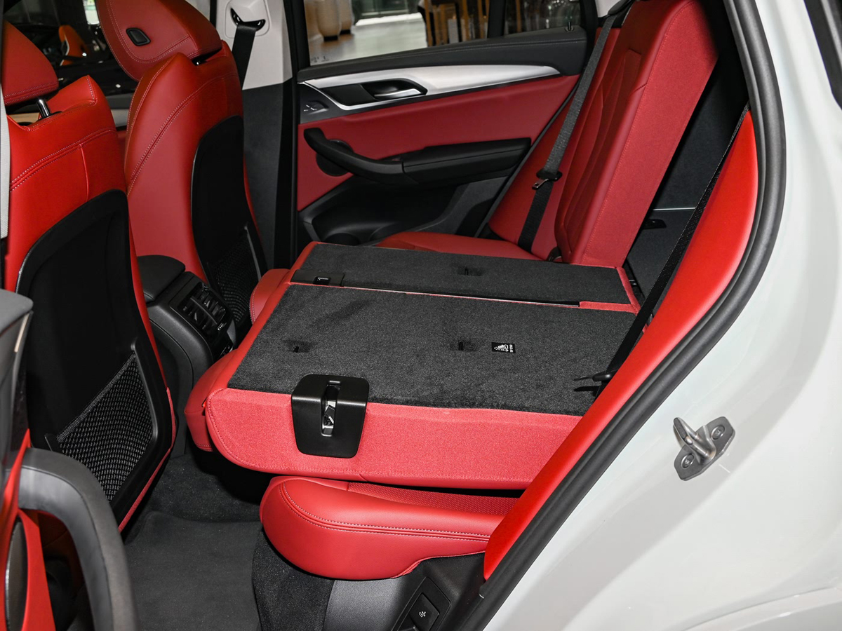 1400x1050_autohomecar__ChxkPWdpHqOAL01IACJuw6Bb-bM958