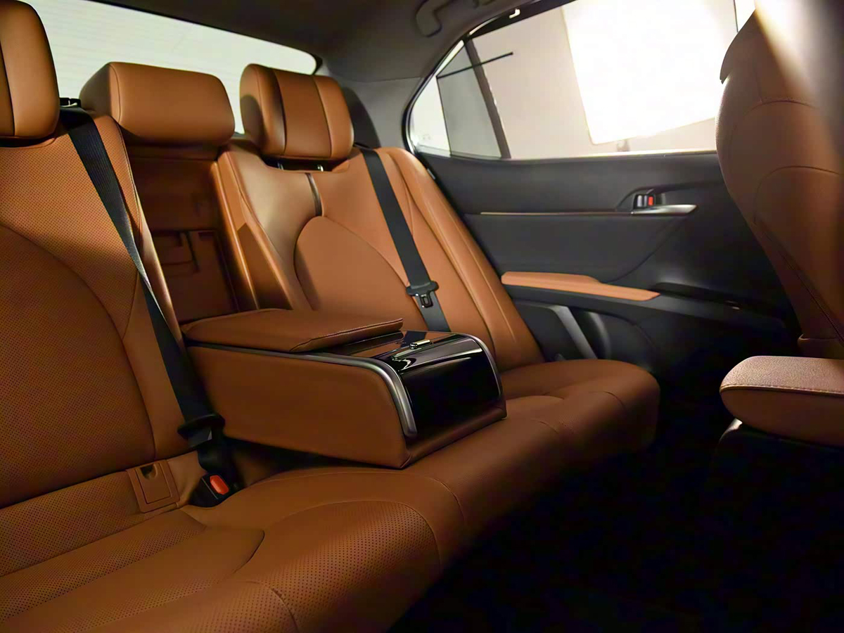 1400x1050_autohomecar__ChsEmWAZGiCAUuNRAATiRlcgy60560 (1)