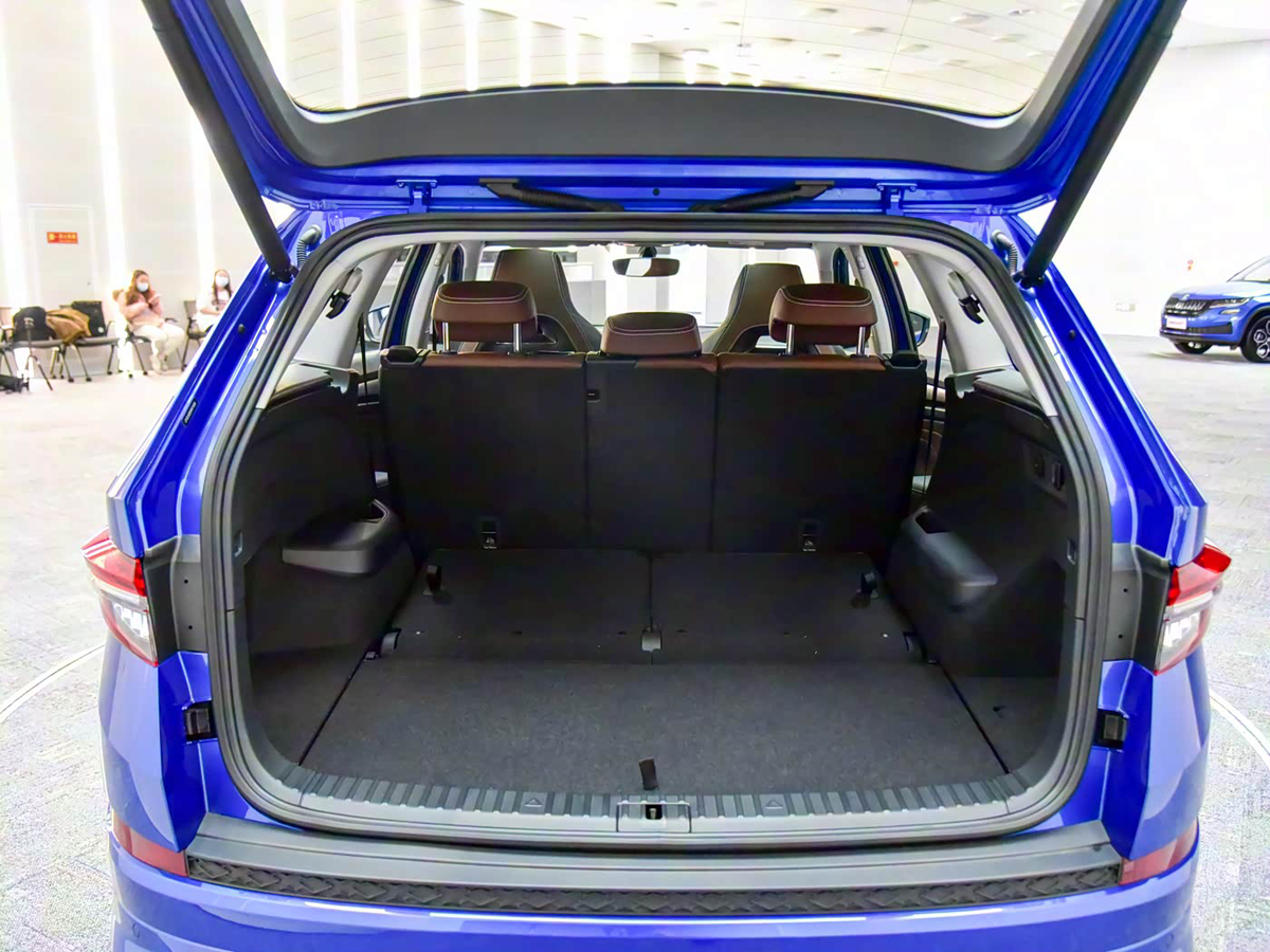 1400x1050_autohomecar__ChwFk2HdStyAND17ABvyjzfS6hA856