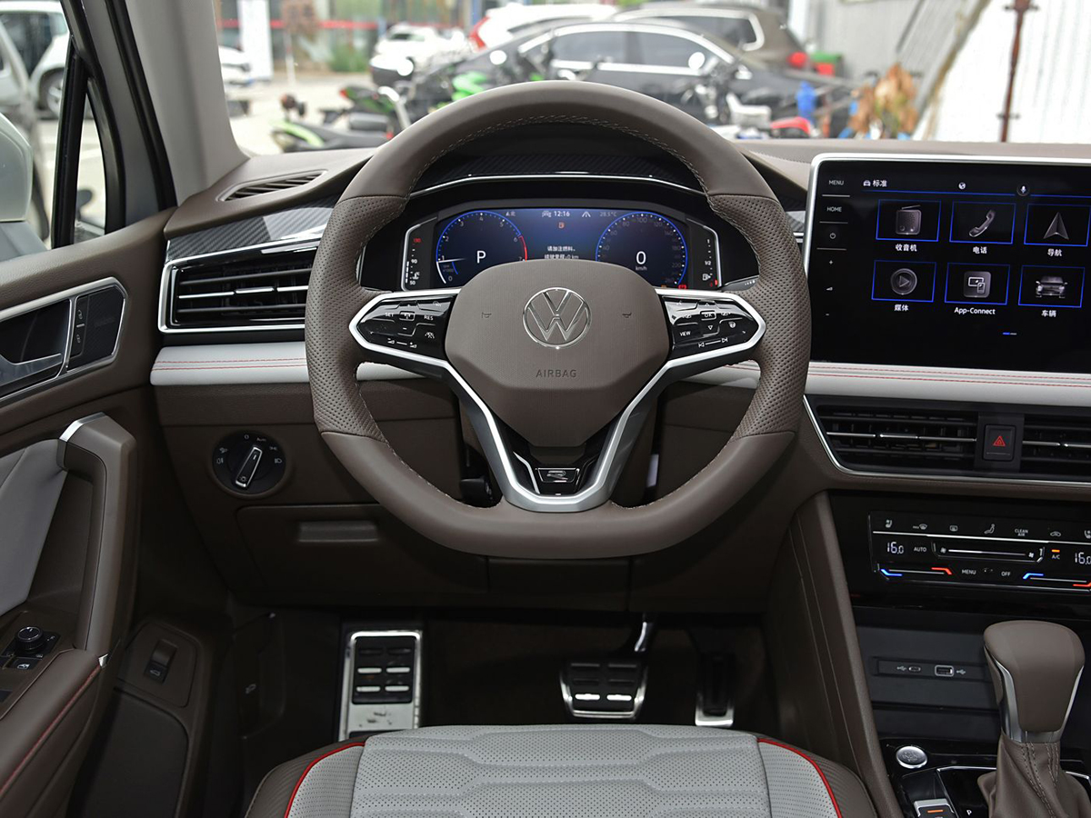 1400x1050_autohomecar__ChwEn2D2tNiASnxmABxLPUJ1JZc432