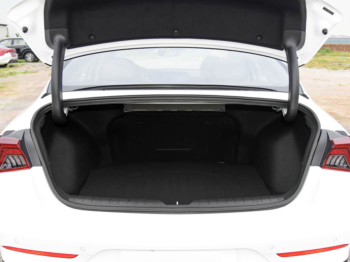 1400x1050_autohomecar__ChwEpmEJ89aAEZJYABTGYPgt4QU549