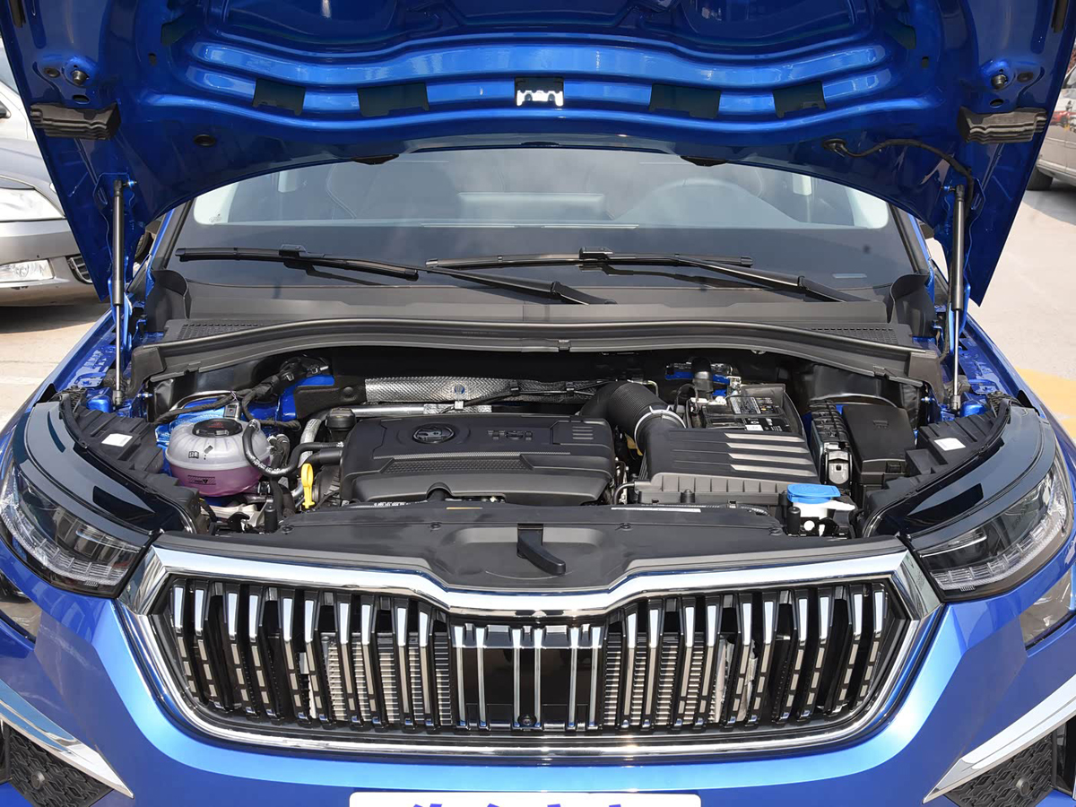 1400x1050_autohomecar__ChxknGIcuqiAb870ACcUasmBUDo282