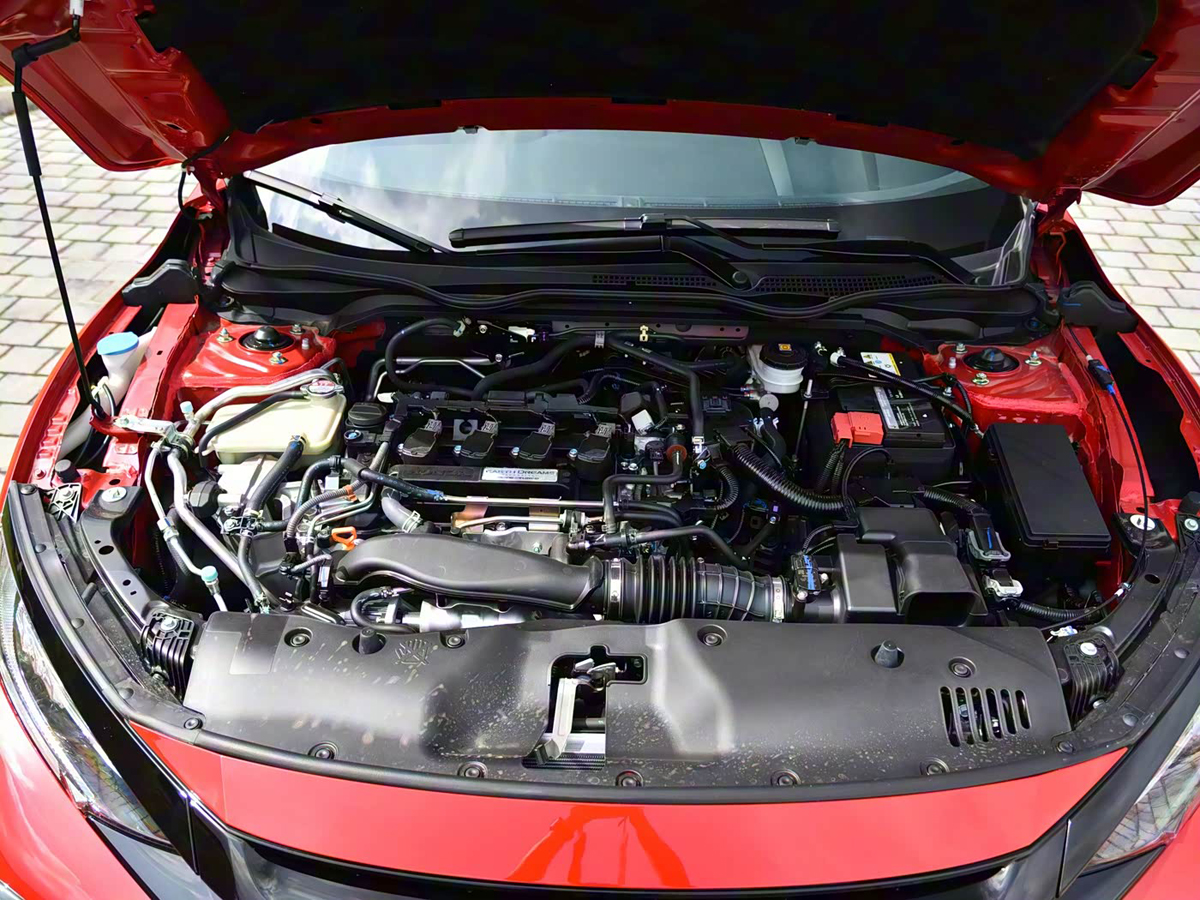 1400x1050_autohomecar__ChsEnF8TFdmAIMBKAAk9f3xbTQA803